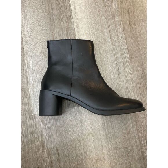 Camper NWOT* Meda Black Leather Boots, Size EU 39 / US 9, MSRP $238 - Picture 4 of 12